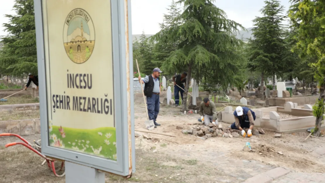 İncesu mezarlıklarında bayram temizliği