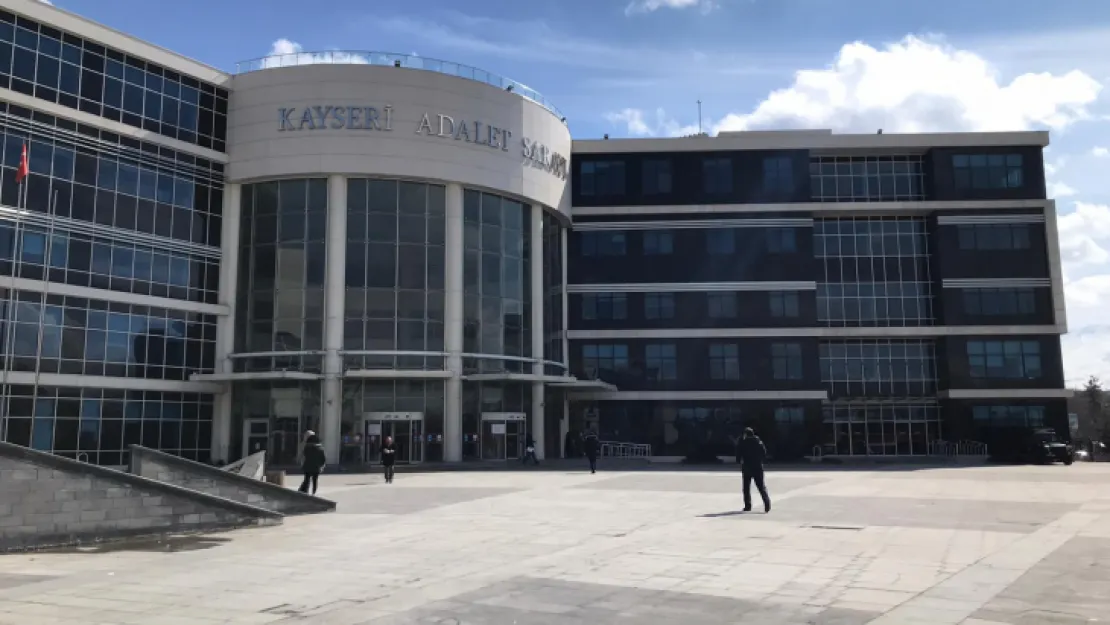 İş arkadaşını başından baltayla yaralayan Suriyeli şahsa 1 yıl 6 ay hapis