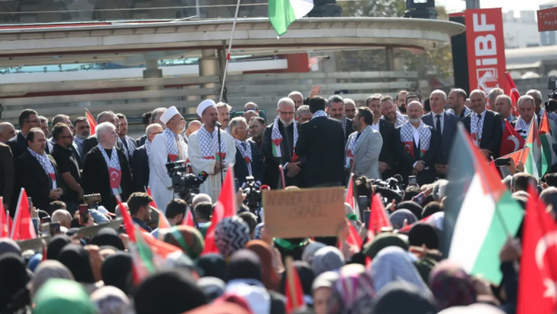 İsrail-Filistin Savaşı'na tepki olarak 'Filistin'de Bebekler Ölüyor' Sloganıyla Büyük Kayseri Mitingi düzenlendi