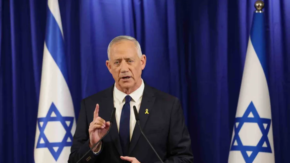 İsrail Savaş Kabinesi Üyesi Gantz, istifa ettiğini duyurdu