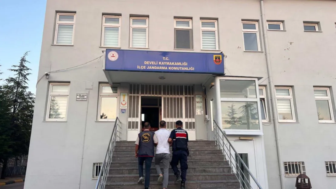 Jandarma ekiplerince FETÖ üyesi bir şahıs Develi'de yakalandı