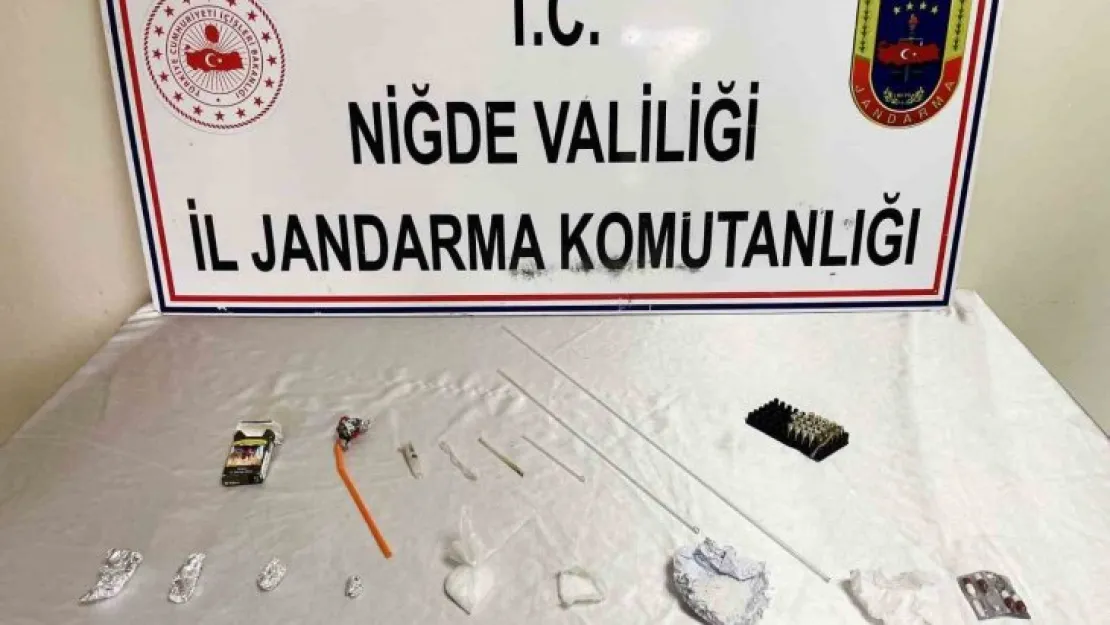 Jandarmadan uyuşturucu operasyonu: 3 tutuklama