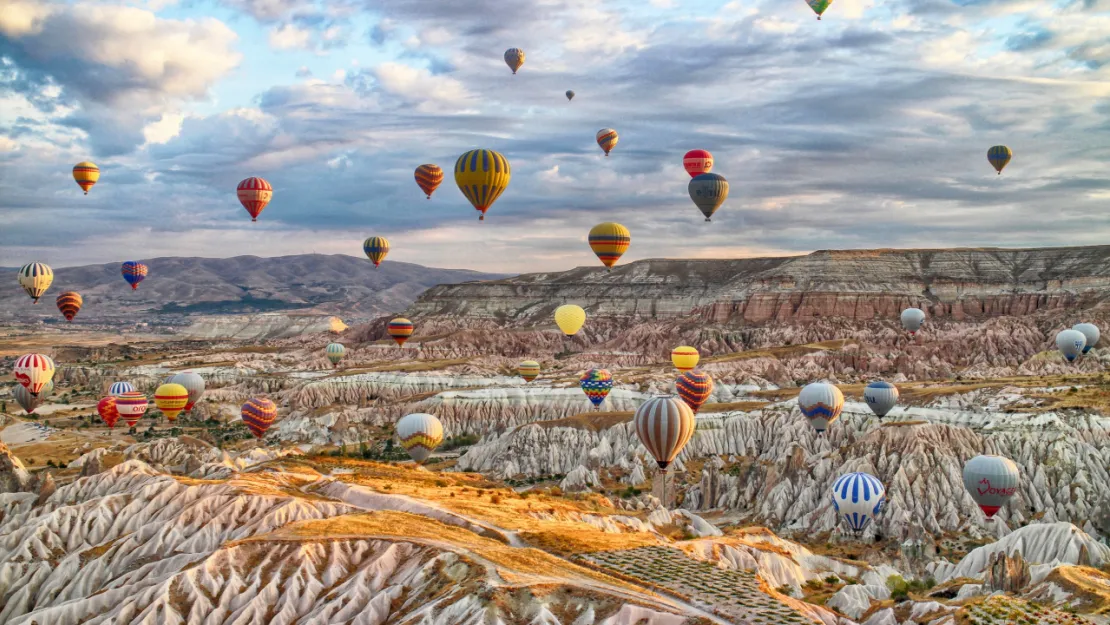 Kapadokya'da yeni bir rekora imza atıldı: 1 Milyona yakın insan denedi