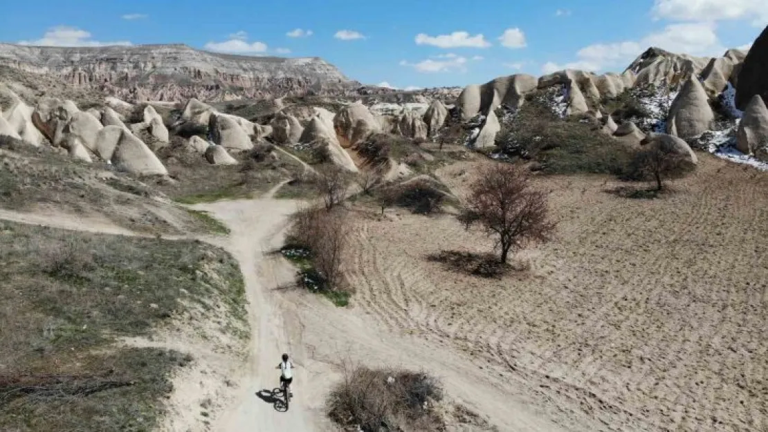 Kapadokya'nın zorlu şartlarında pedal çevirdiler