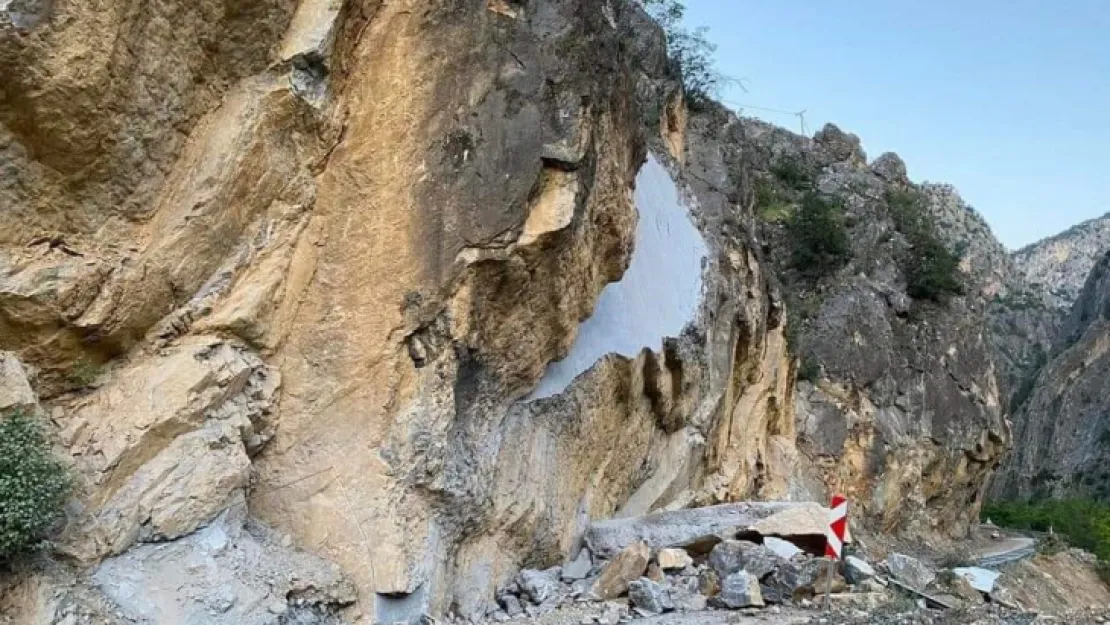 Kapuzbaşı Şelalelerine giden yol 10 gün kapalı