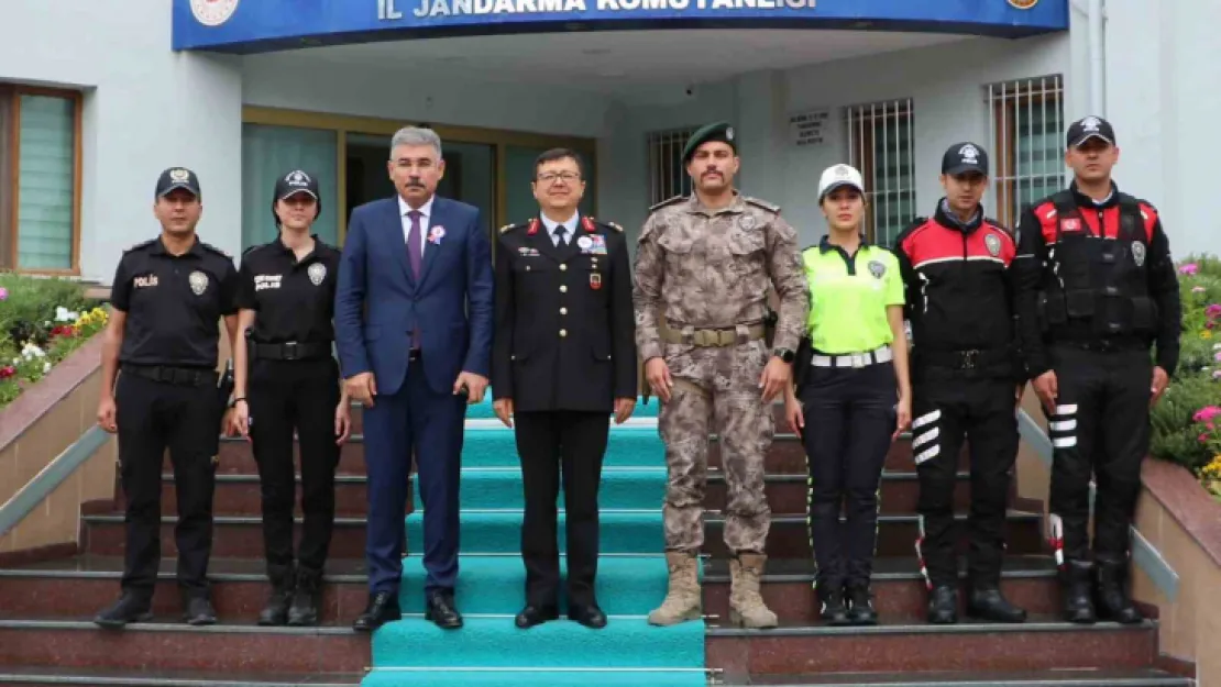 Karabörk'ten İl Jandarma Komutanlığı'na ziyaret