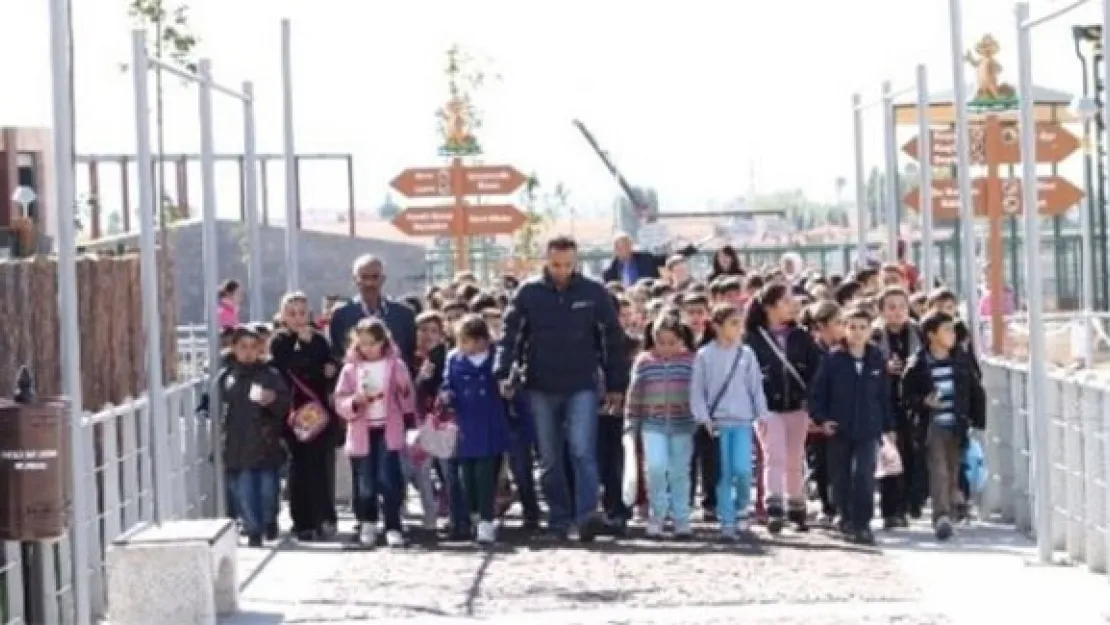 Karne hediyesi hayvanat bahçesi