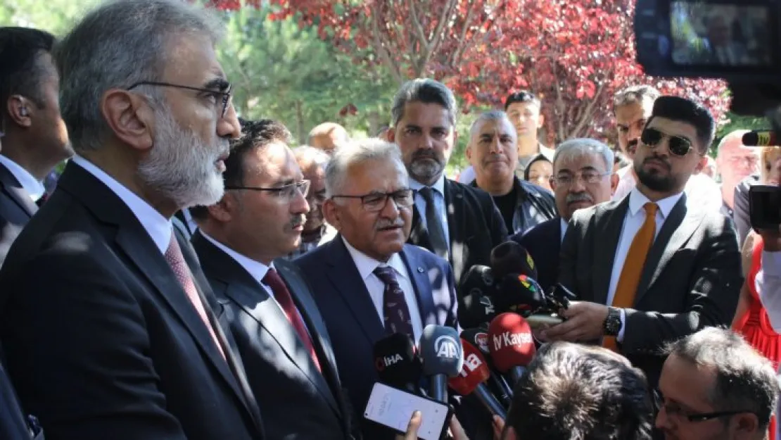 Kartal Şehitliği ve Asri Mezarlık Polis Şehitliği ziyaret edildi