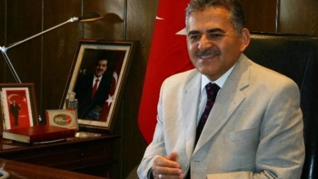 Kaygan Zeminli Yaya Yolları, Buzlu Havalarda İnsan Sağlığını Tehdit Ediyor 