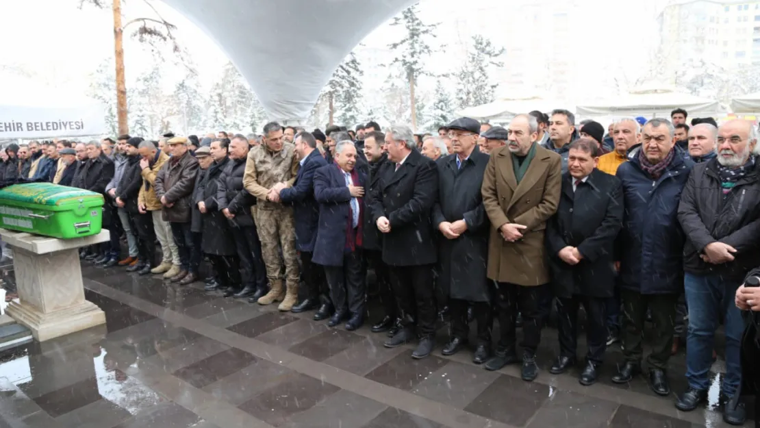 Kayseri Basın Camiasında Yas: Gazeteci Oktay Ensari Son Yolculuğuna Uğurlandı