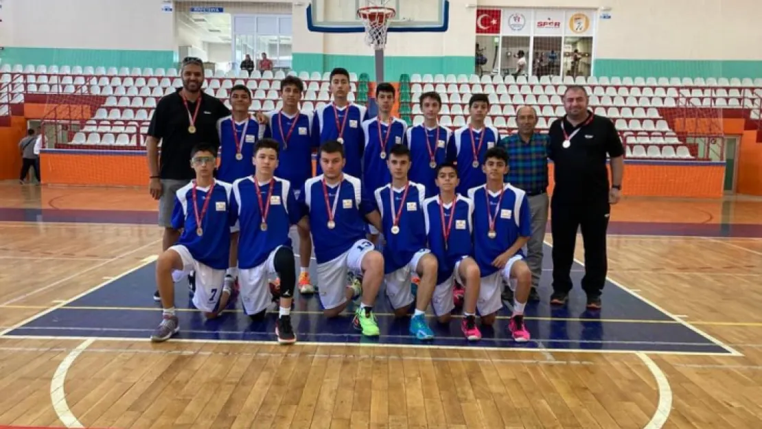 Kayseri Basketbol İl Karması çeyrek finalde