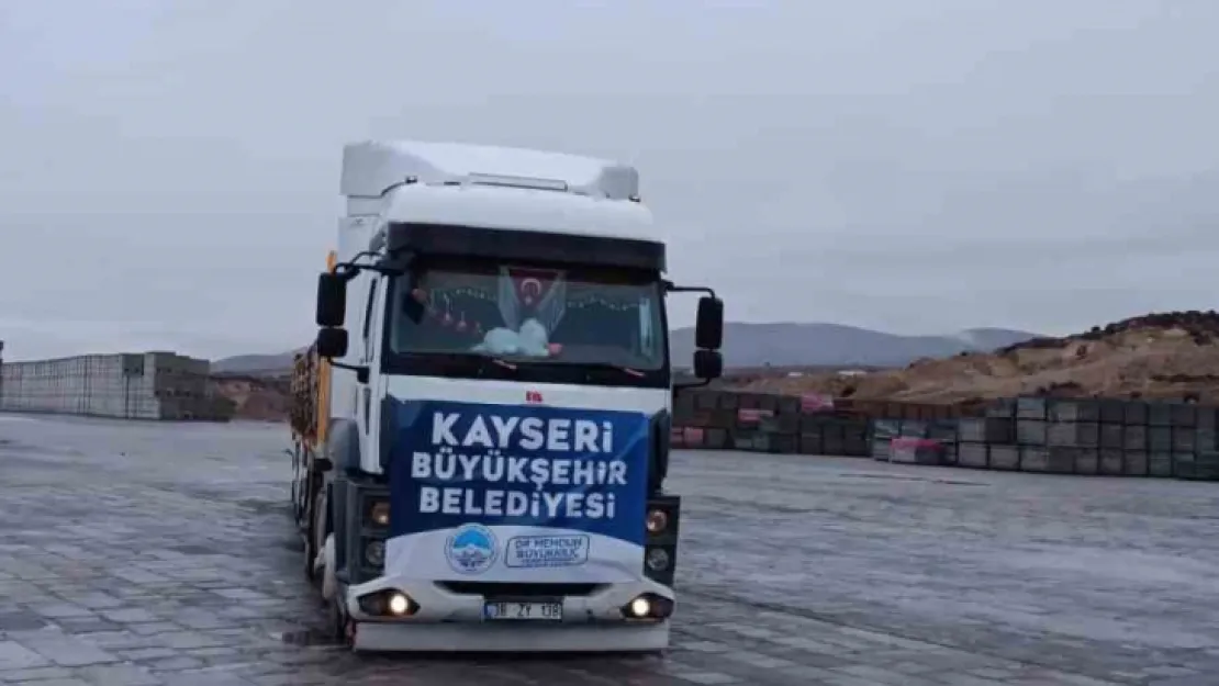 Kayseri'den Darende'ye 3 bin metrekare kilitli parke