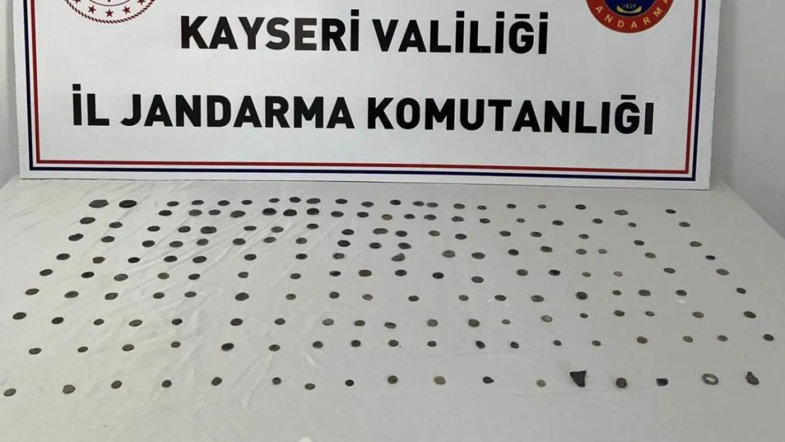 Kayseri'de 181 adet Roma Bizans sikkesi ele geçirildi