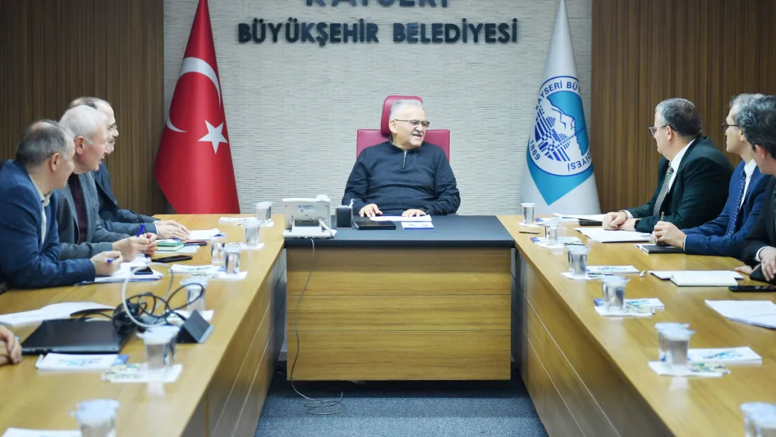Kayseri'de 2025 Yılı Yatırım Zirvesi Gerçekleşti