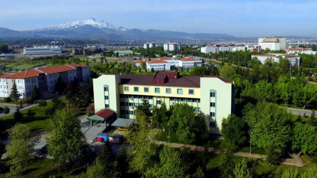Kayseri'de 5 üniversitede kaç öğrenci eğitim görüyor?