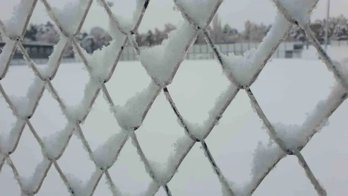 Kayseri'de amatör maçlara kar engeli