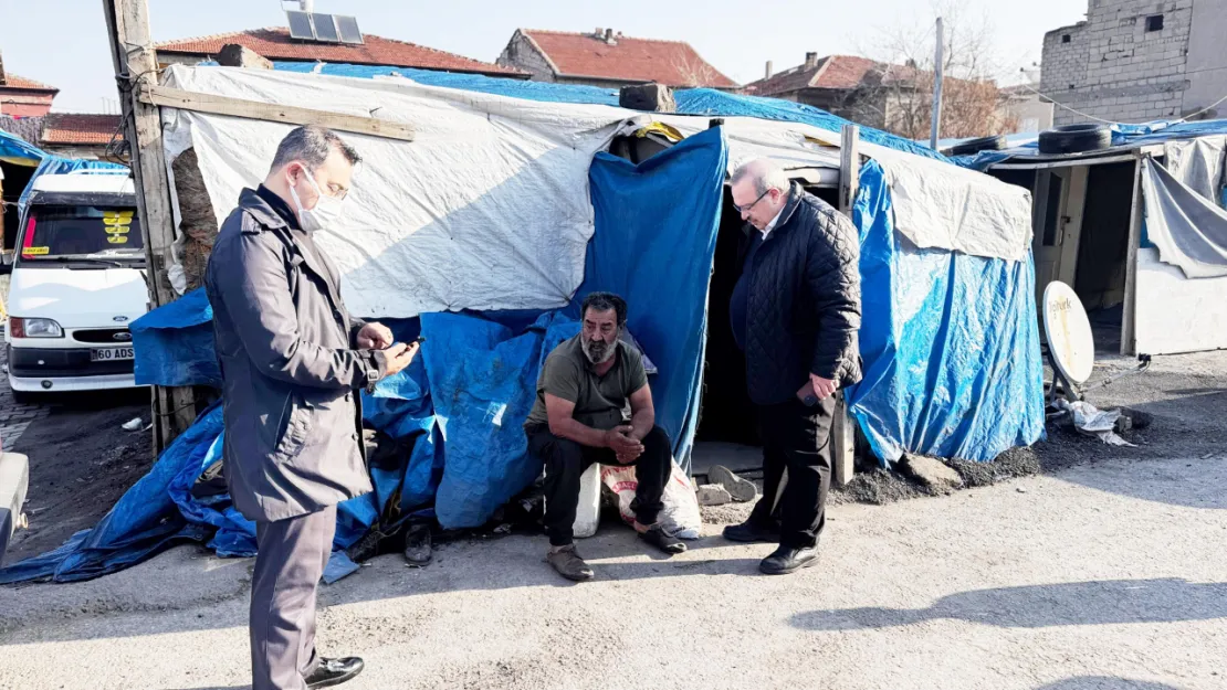 Kayseri'de Barakada Yaşayan Anne ve Oğluna Yardım Eli