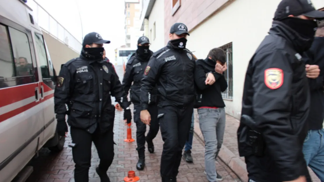 Kayseri'de bir ayda değişik suçlardan 292 kişiyi tutukladı 