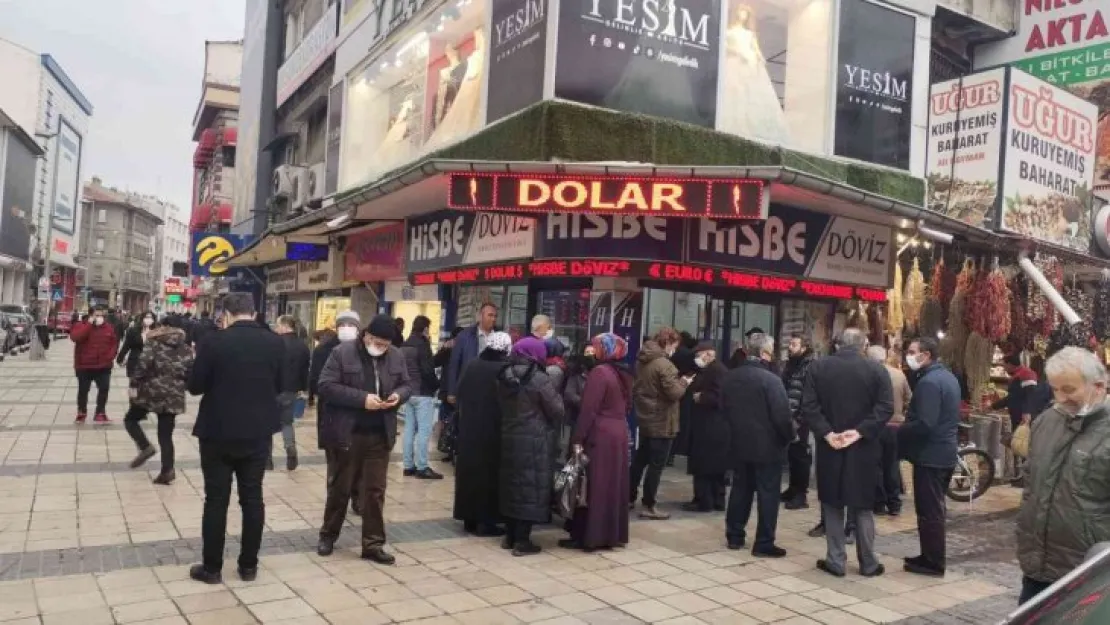 Kayseri'de döviz bürolarında yoğunluk