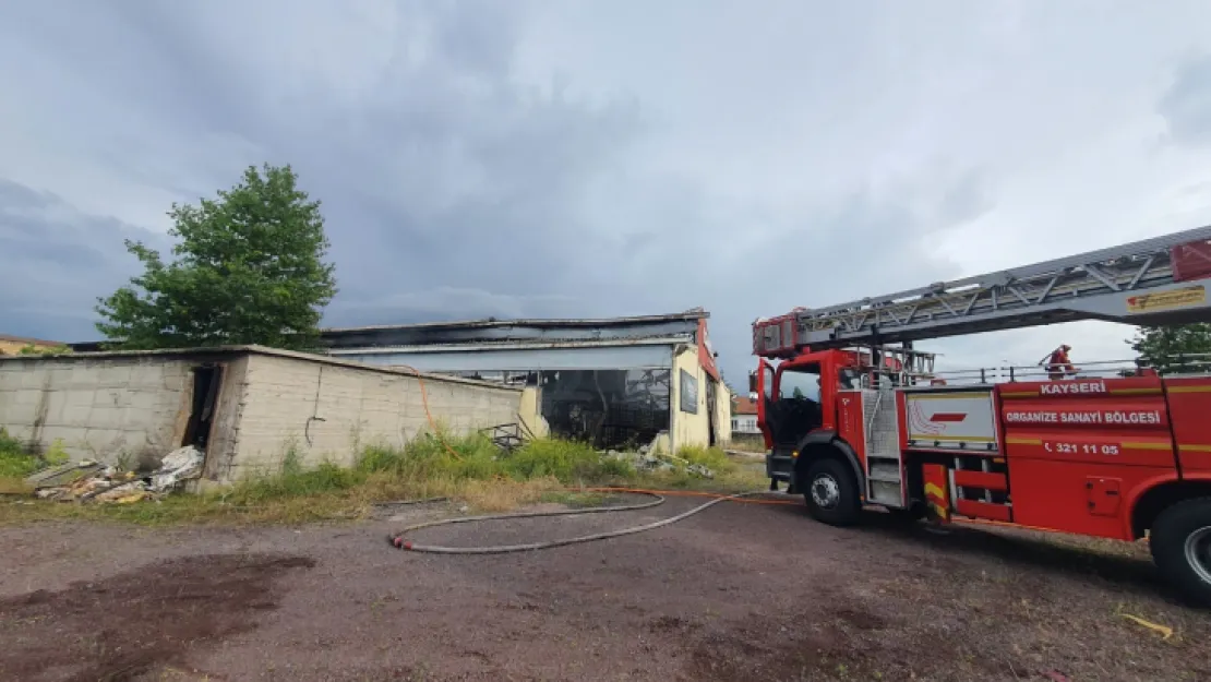 Kayseri'de fabrika yangını: Ekiplerin müdahalesi sürüyor