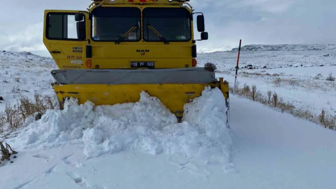 Kayseri'de kapanan 111 mahalle yolu ulaşıma açıldı