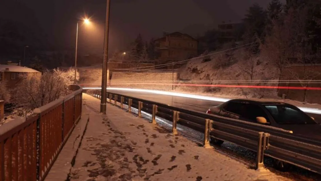 Kayseri'de kar yağışı etkili oldu