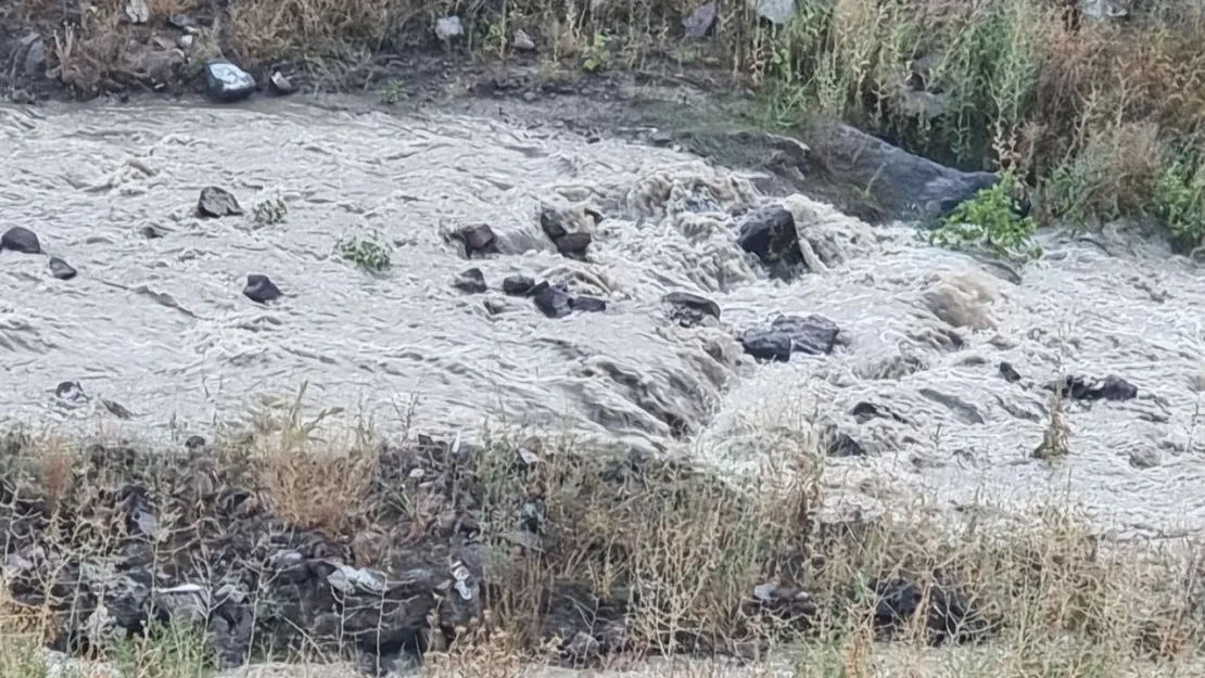 Kayseri'de kısa süreli yağış etkili oldu