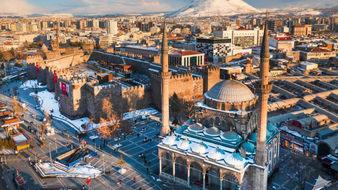 Kayseri'de Milletvekili ve Belediye Başkanları ilk iftarını nerede açacak?