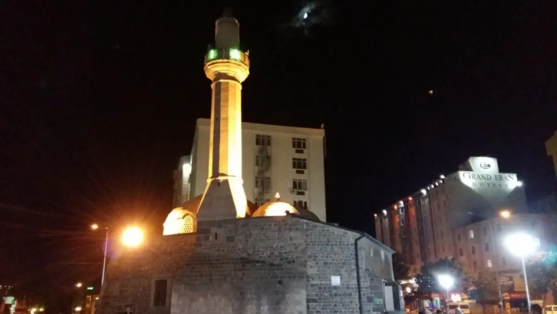 Kayseri'de Moğol tufanından kalan esinti: Hatıroğlu Cami