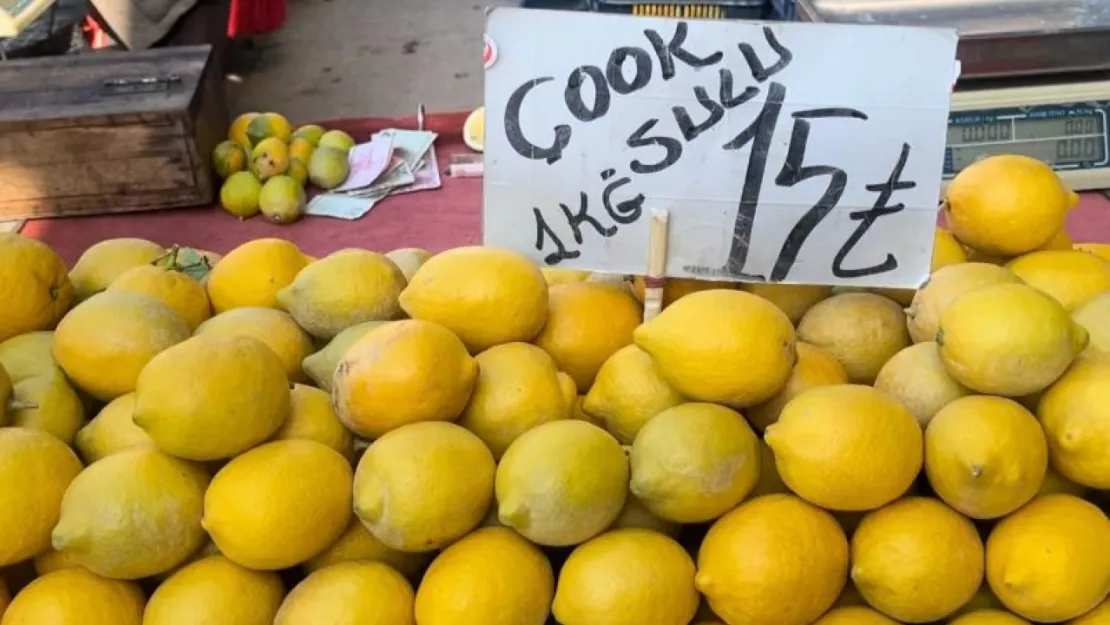 Kayseri'de pazar tezgahlarının en ucuz ürünü limon oldu