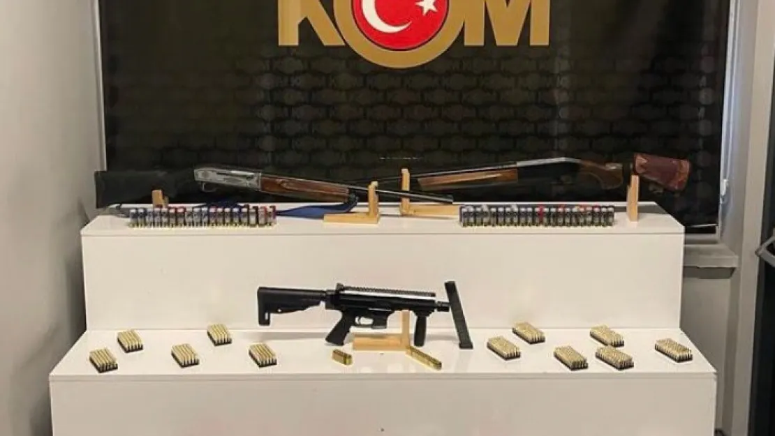 Kayseri'de ruhsatsız silah satıcılarına operasyon: 3 gözaltı