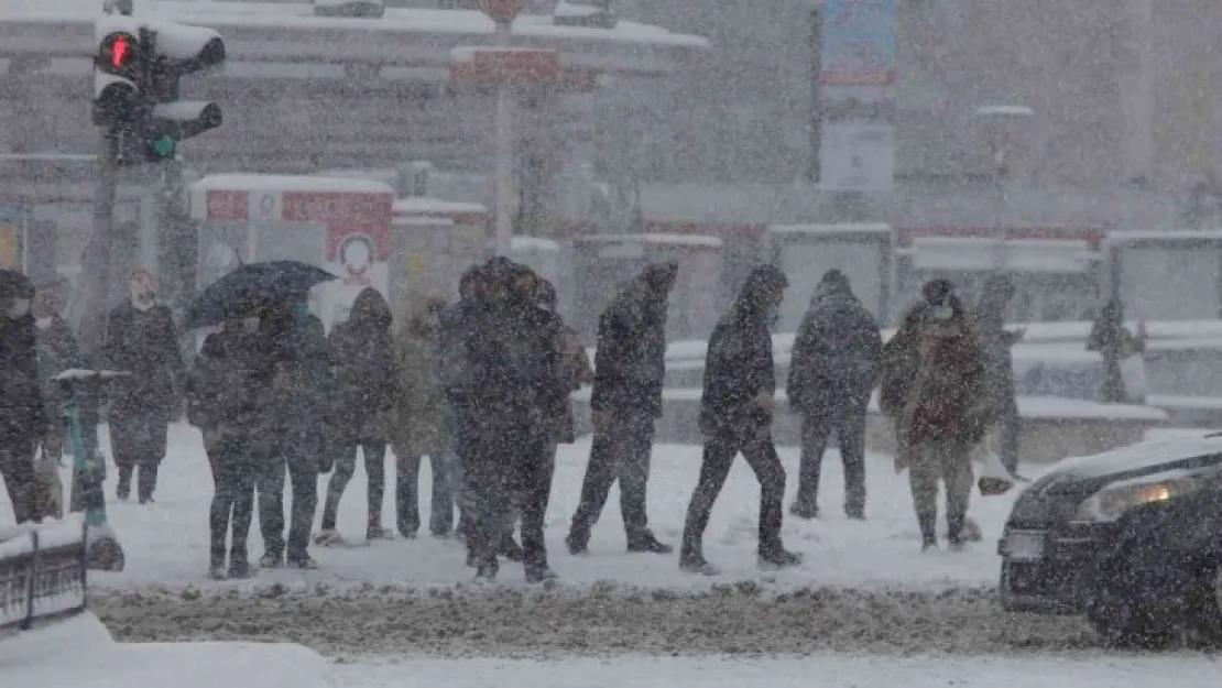 Kayseri'de son 22 yılın en yoğun 'Mart karı'