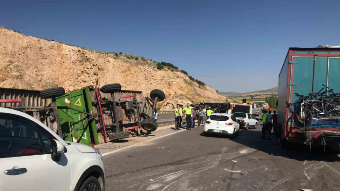 Kayseri'de Zincirleme Kaza: 5 Yaralı