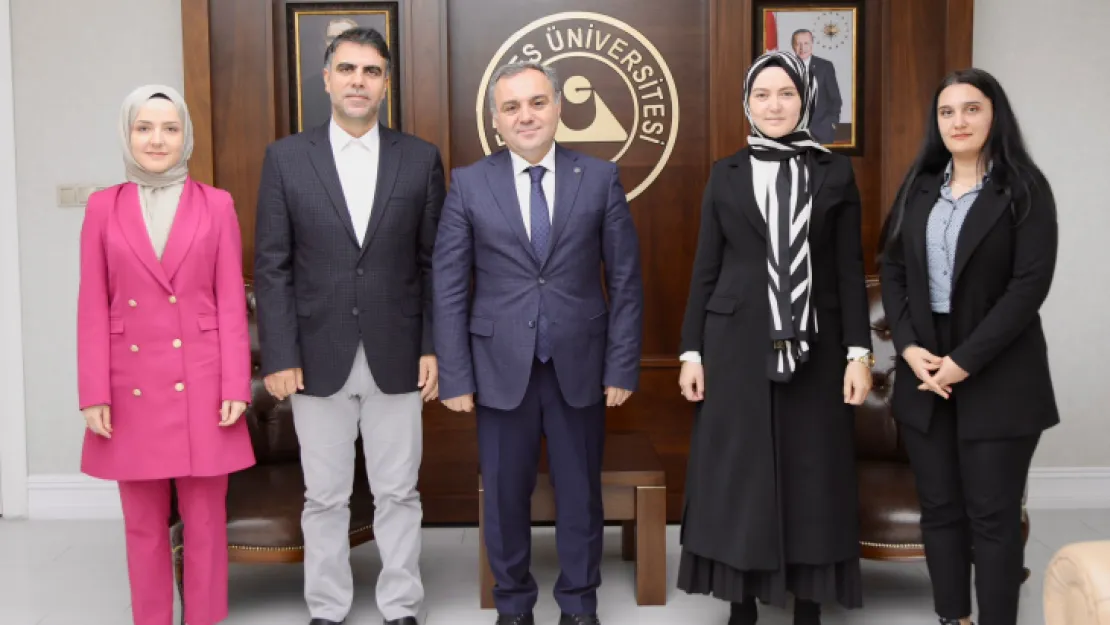 Kayseri değerler eğitimi merkezi ve Erciyes üniversitesi işbirliği için toplantı yapıldı