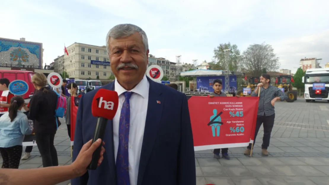 Kayseri Emniyetinden 'Bir Kemer Takana Bir Fidan' etkinliği