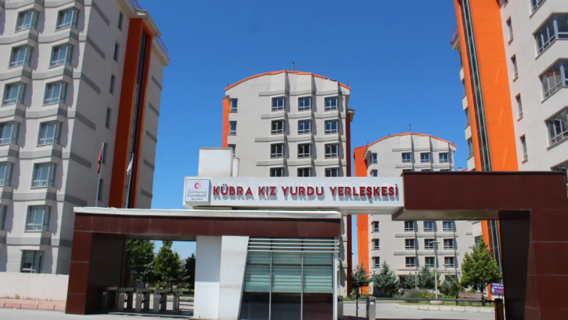 Kayseri İlim Yayma Cemiyeti Depremzedelerin Yanında