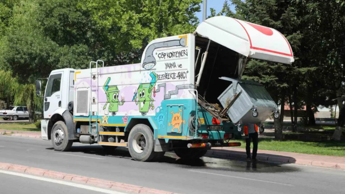 Kayseri'nin ilki Talas'ın rutini: konteyner yıkama