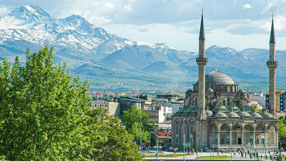 Kayseri'nin tarihi miraslarından biri: Bürüngüz Camii