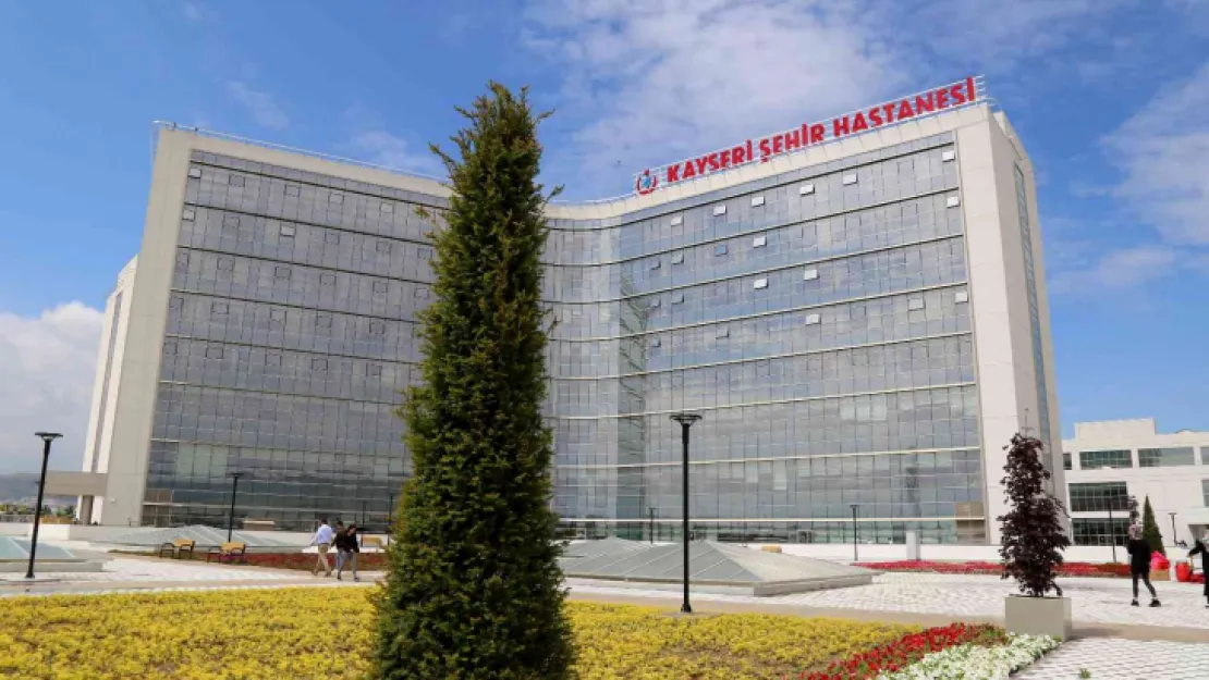 Kayseri Şehir Hastanesi'nde 2022'de 3 milyon 43 bin hastaya hizmet verildi