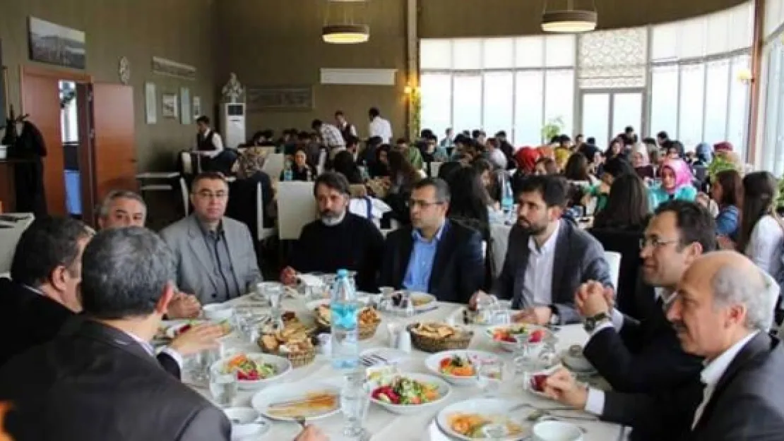 KAYSERİ GENÇ HUKUKÇULAR DERNEĞİ ''HUKUK OKULU'NDA BULUŞTU