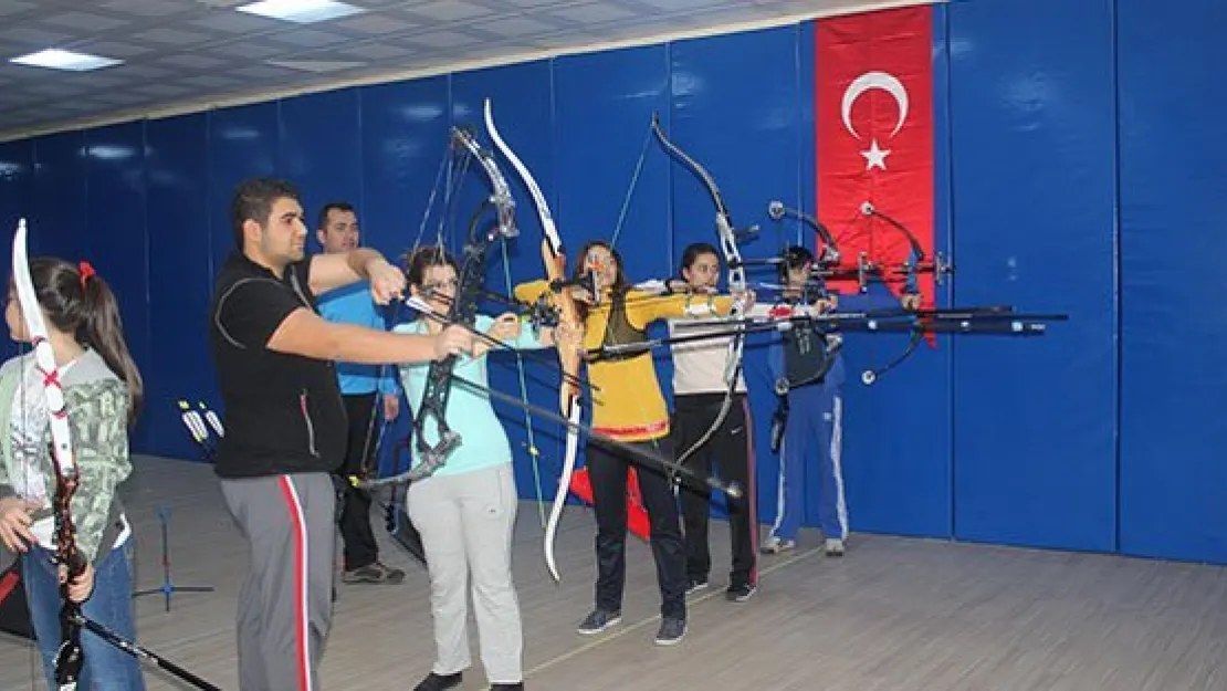 Kayseri okçuluk kursunda şampiyonlar yetişiyor