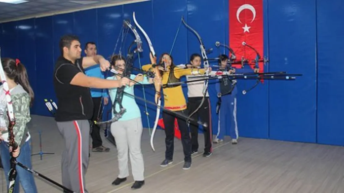 Kayseri okçuluk takımı ilk meyvesini verdi