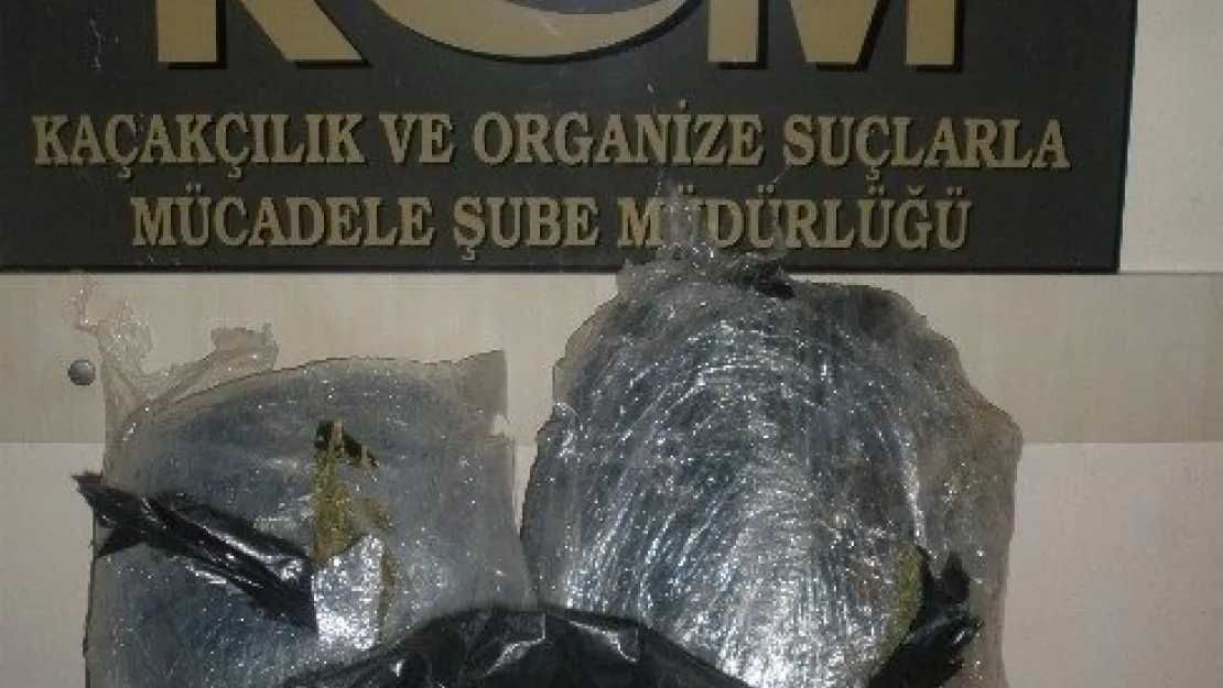 Kayseri'de 9 Kilo Esrar Ele Geçirildi 