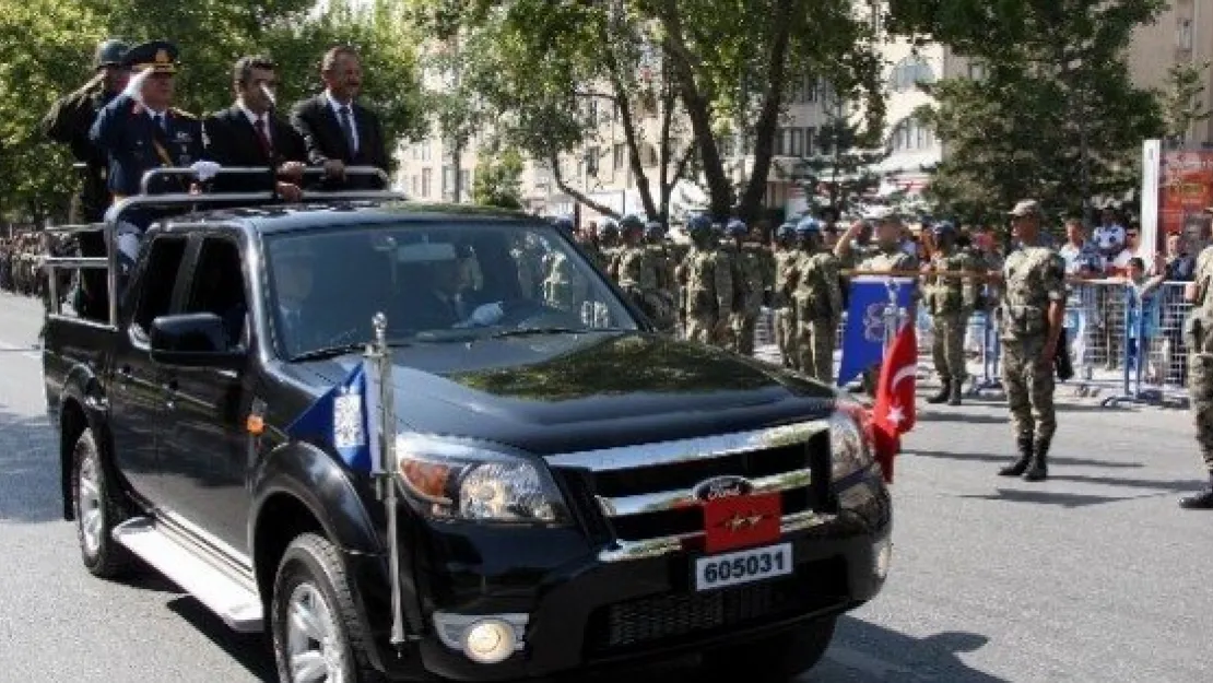 Kayseri'de Zafer Bayramı Coşkusu 