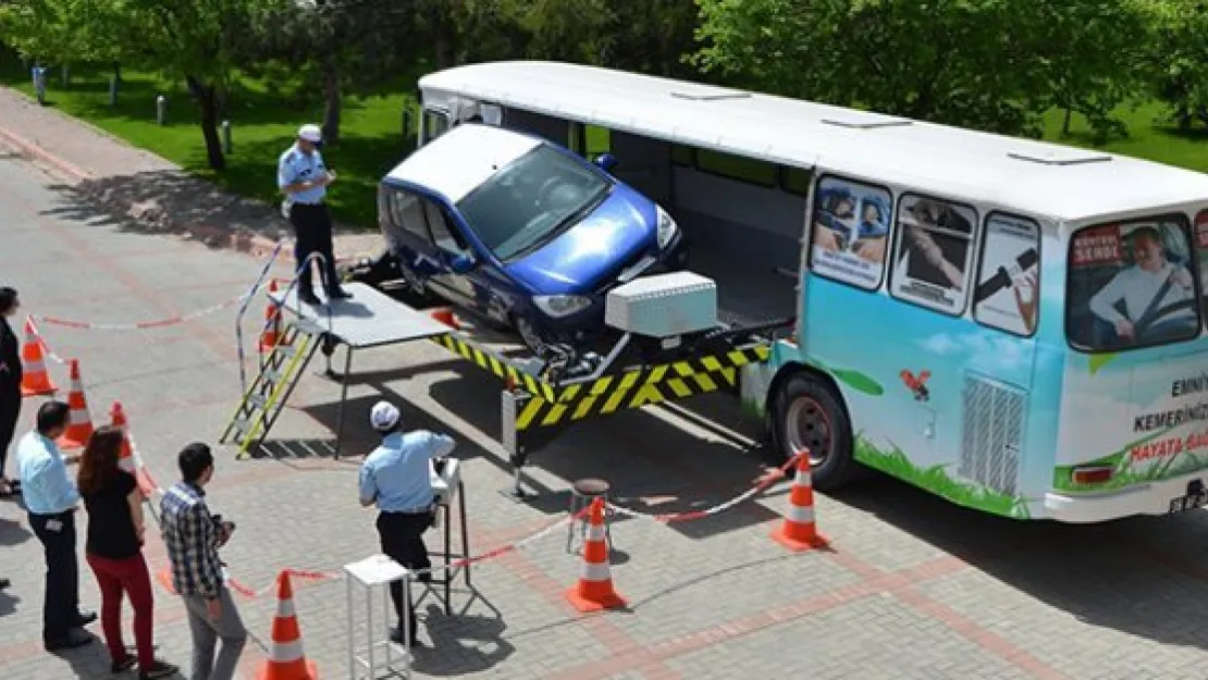 Kayserigaz'dan çalışanlarına trafikte güvenlik eğitimi