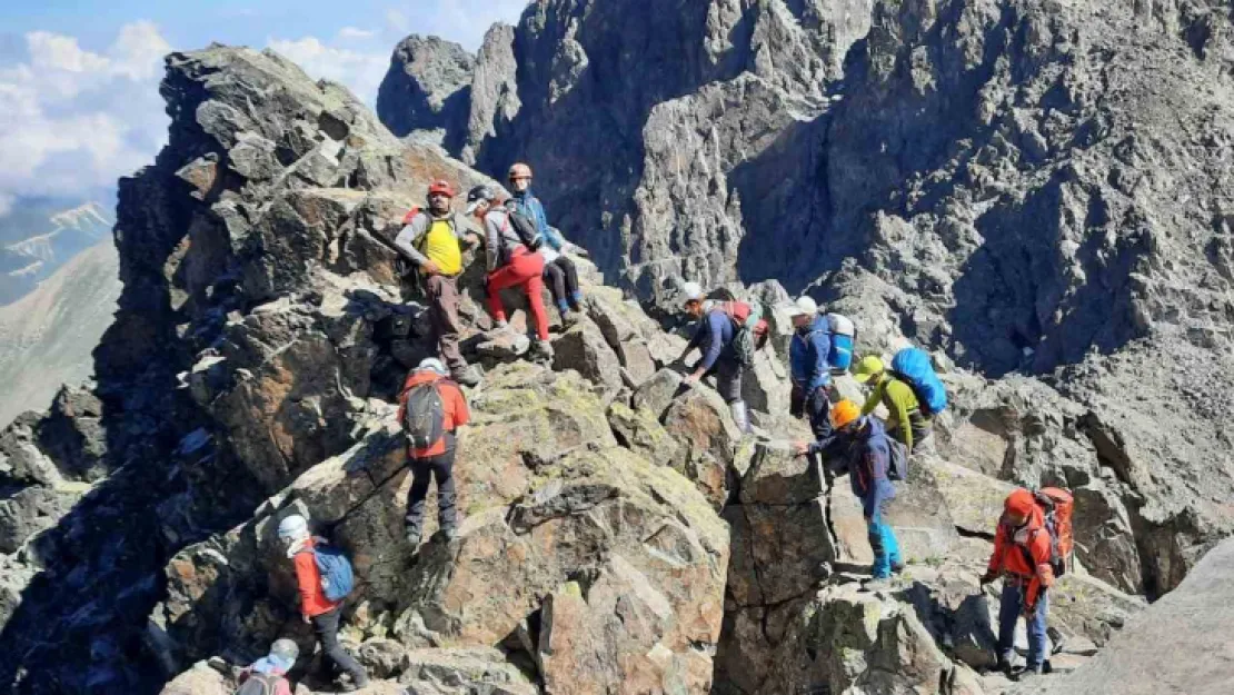 Kayserili Dağcılar Kaçkar'a Tırmandı