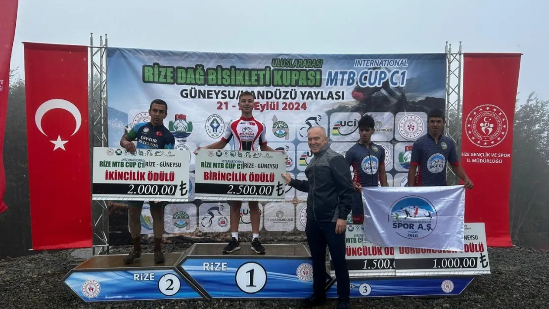 Kayserili sporcular Rize'den 3 madalya ile döndü