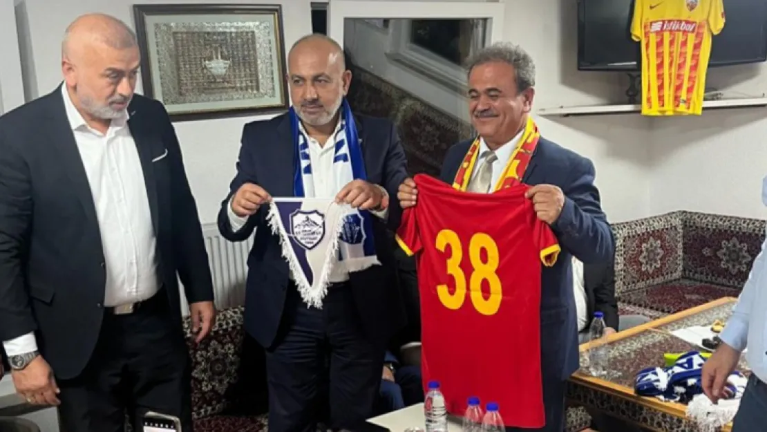 Kayserispor Başkanı Ali Çamlı Almanya'da gurbetçilerle bir araya geldi