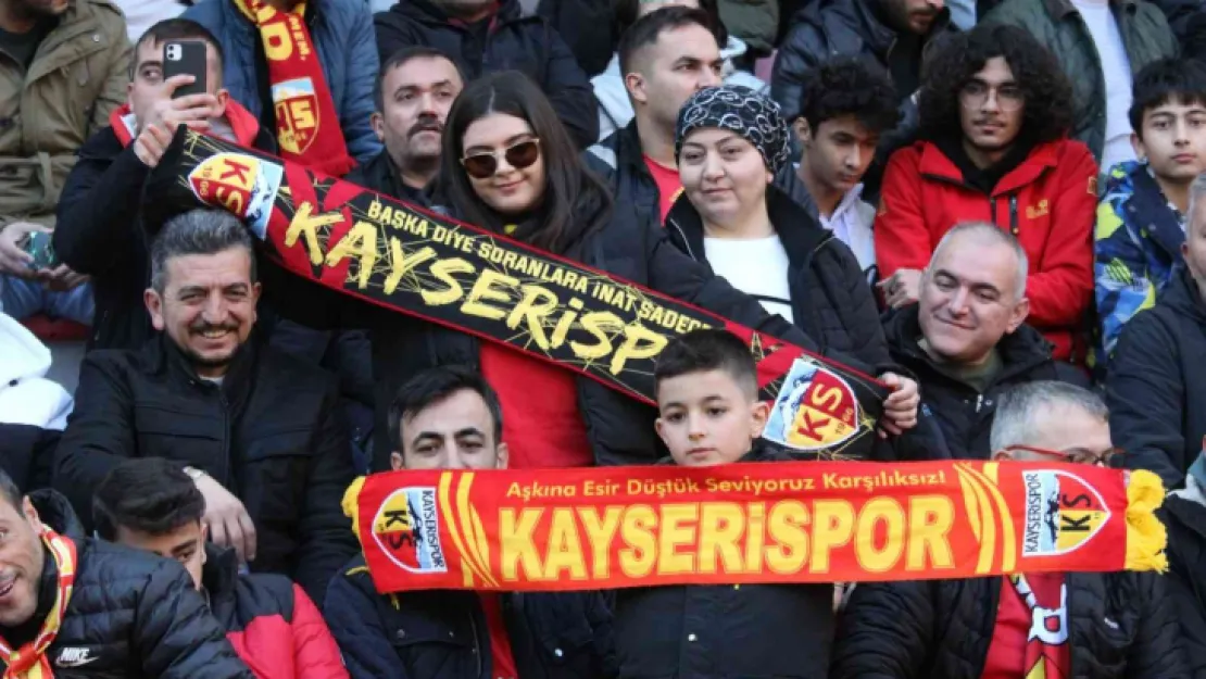 Kayserispor - Beşiktaş maçını 14 bin 500 kişi izledi