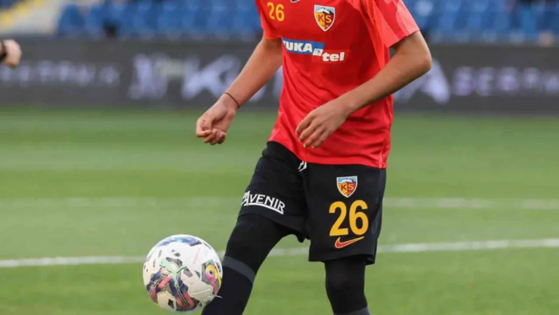 Kayserispor'da 3 futbolcu milli takımlara davet edildi